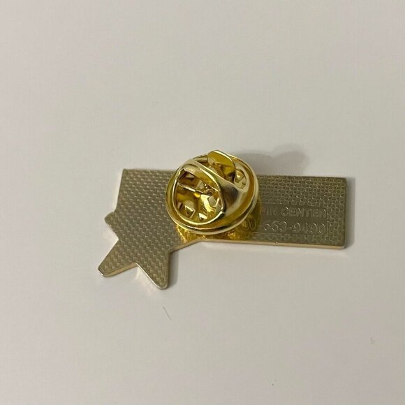 Outback Steakhouse Pin Ace Star Design - Picture 4 of 11